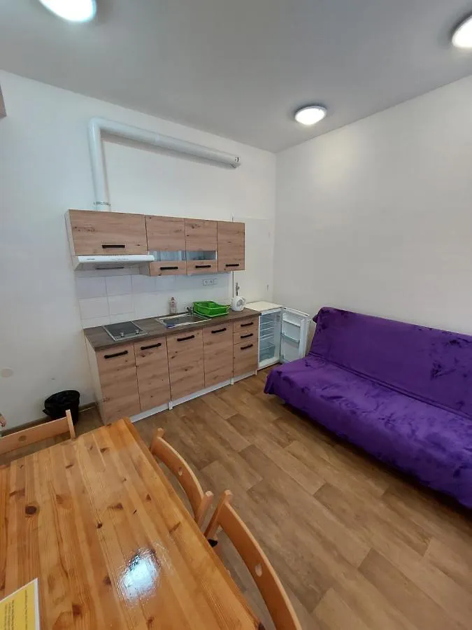 Hostel Bonvolon Prague 3*,