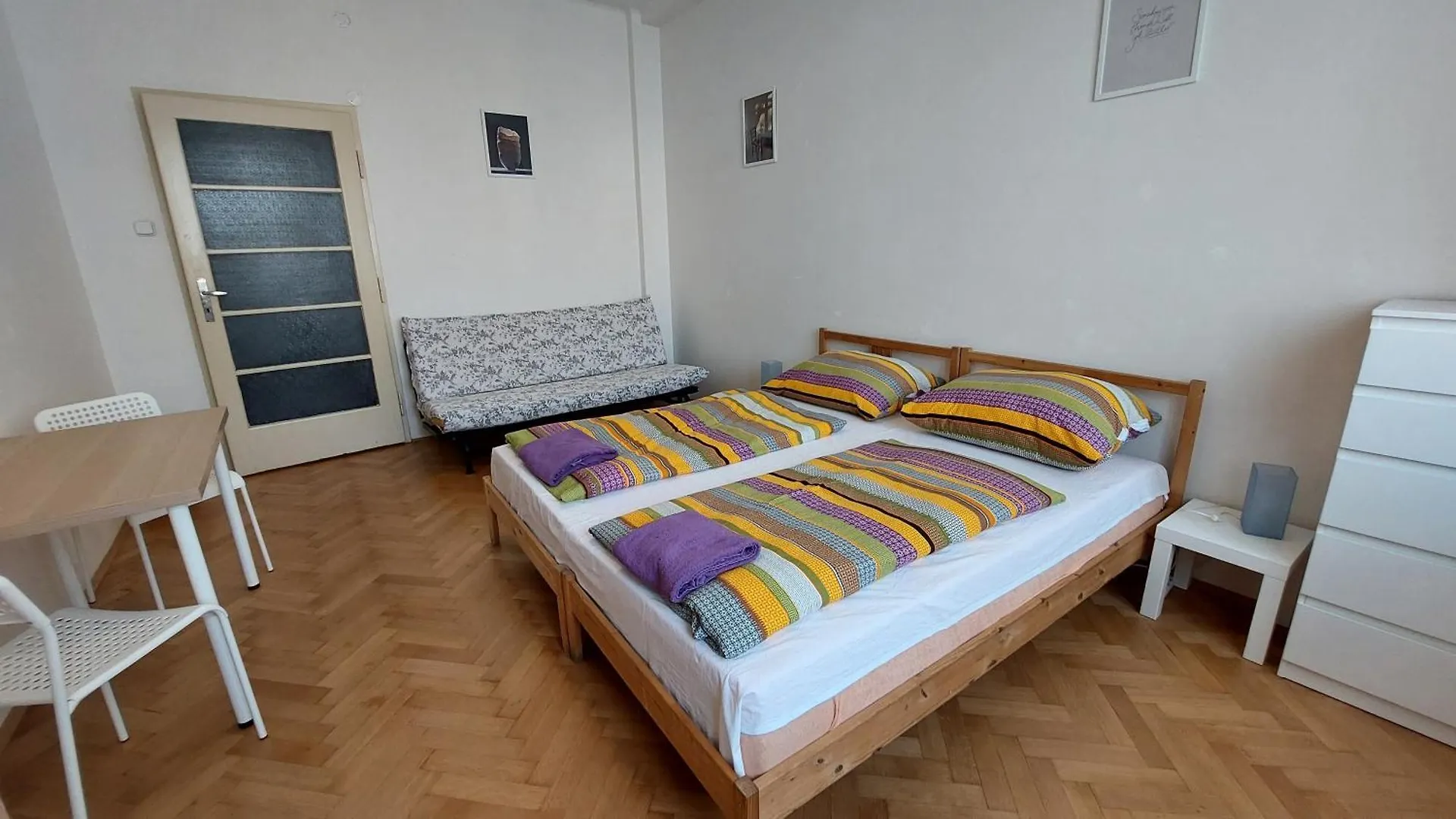 Hotel Hostel Bonvolon Prague