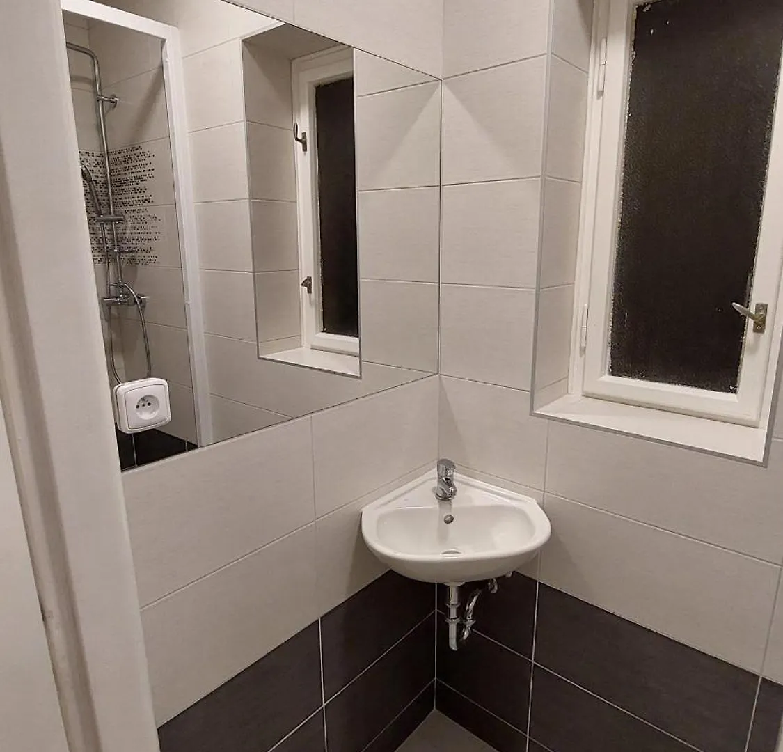 Hostel Bonvolon Prague Hotel