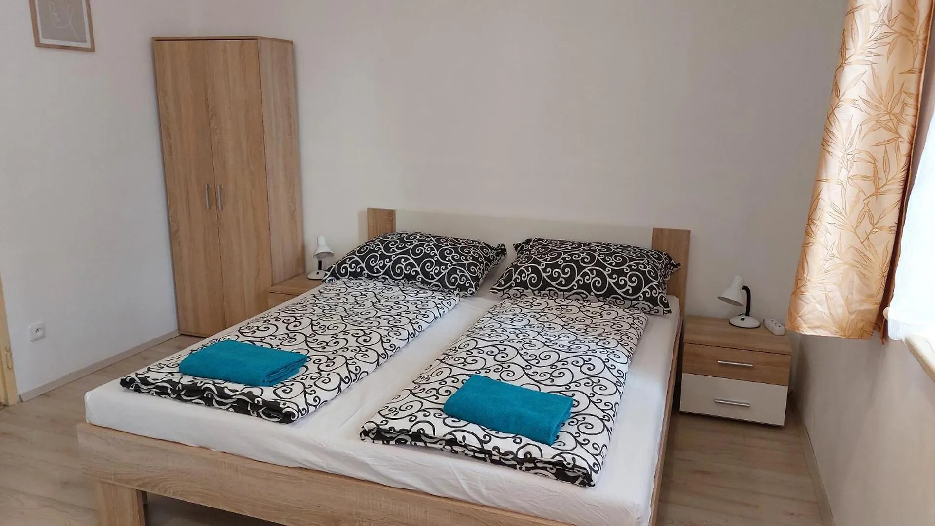 Hotel Hostel Bonvolon Prague
