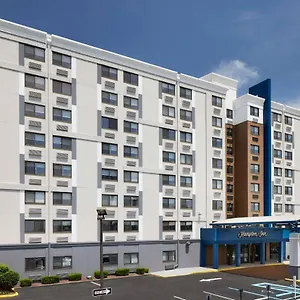Hampton Airport 3* Newark