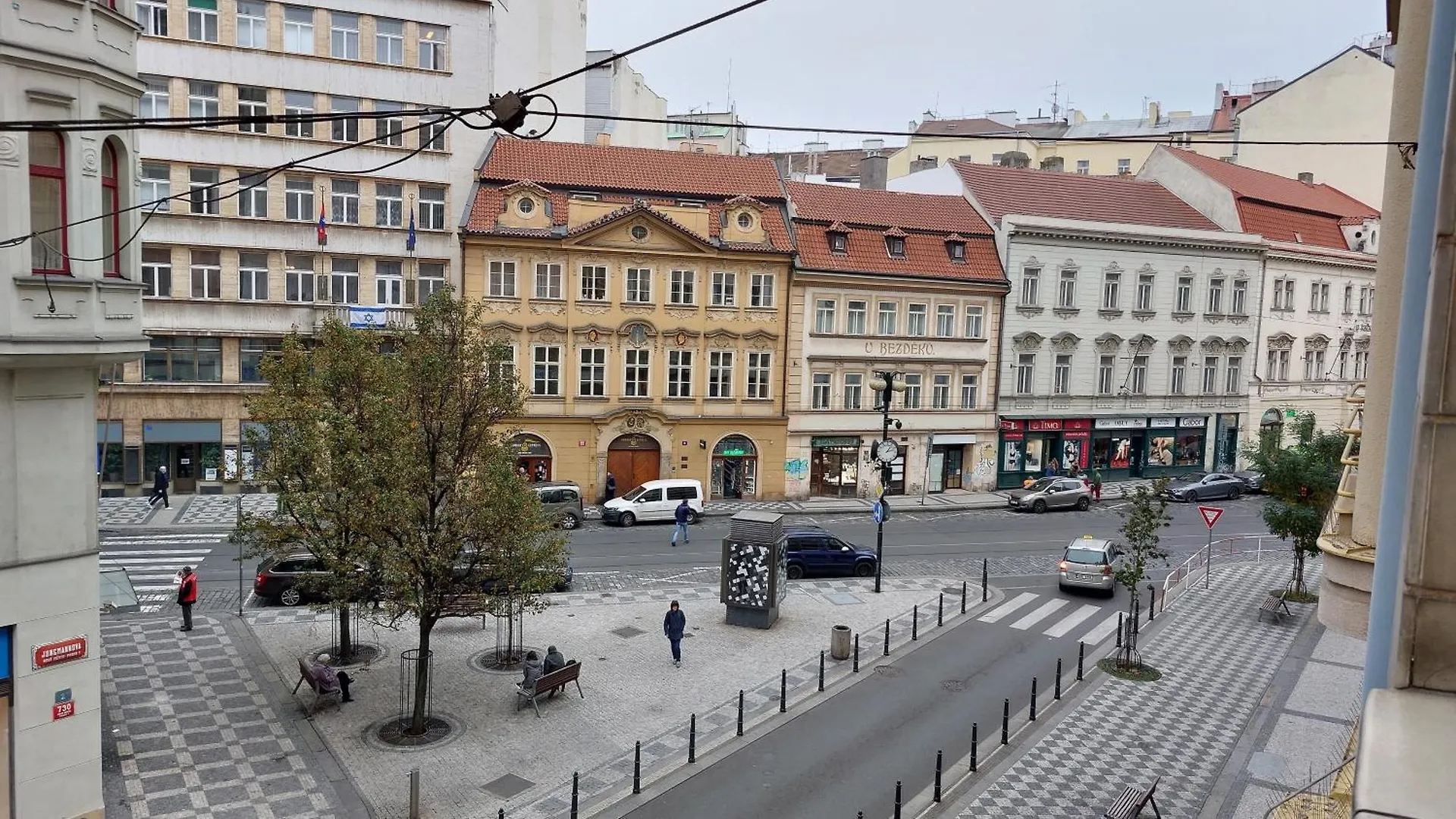 Hostel Bonvolon Prag Hotell